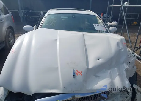 2004 Jaguar Xj Xj8 z USA, uszkodzony, nr VIN SAJWA71C14SG27541